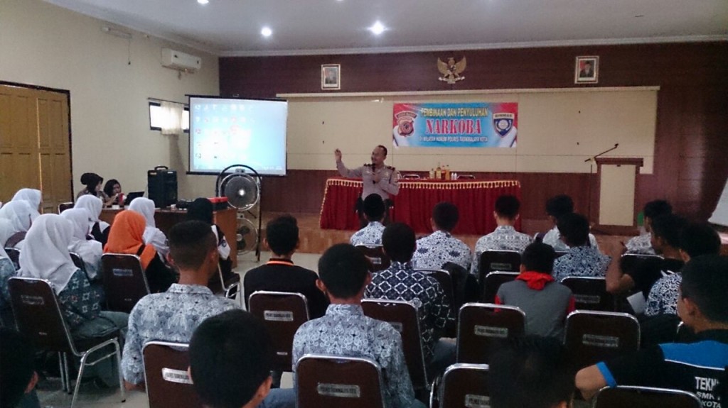 IMG-20160825-WA016